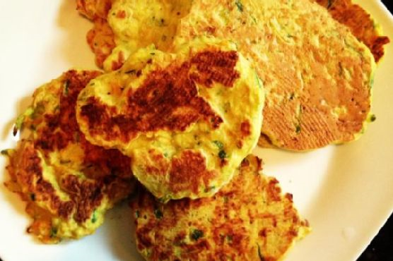 Clean Eating Carrot & Zucchini Pancakes