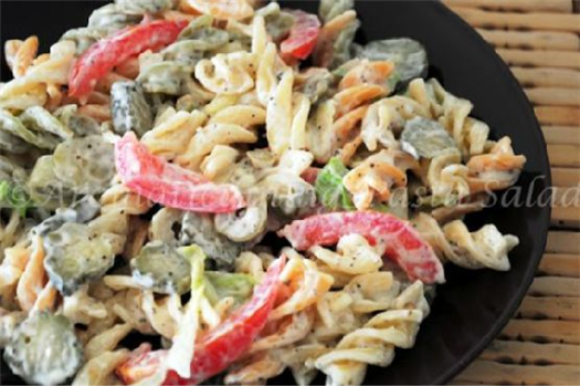 Tricolor Rotini pasta Salad