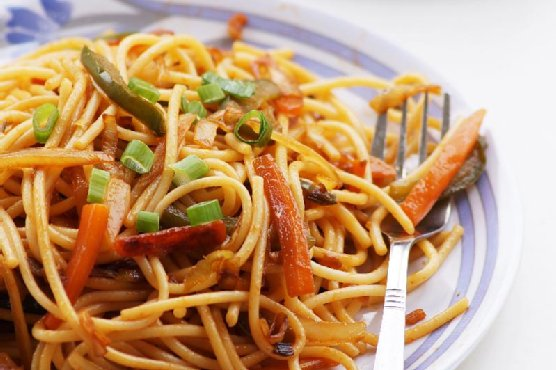 Veg Hakka Noodles