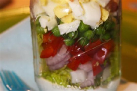 Southern 7 Layer Salad in a Mason Jar