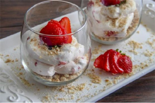 Strawberry Cheesecake Mousse