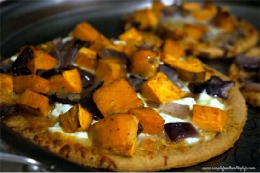 Whole Wheat No-Yeast Pizza with Roasted Garlic, Sweet Potatoes, and Onions