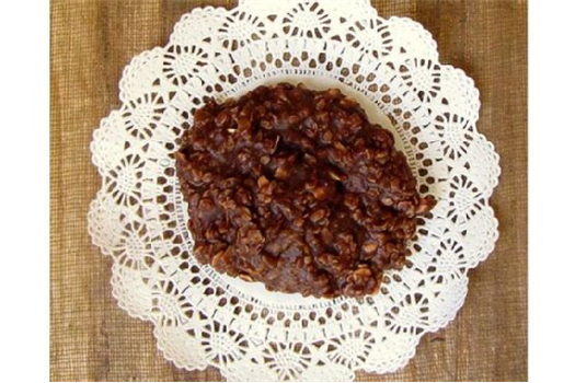 No Bake Chocolate Peanut Butter Oatmeal Cookies