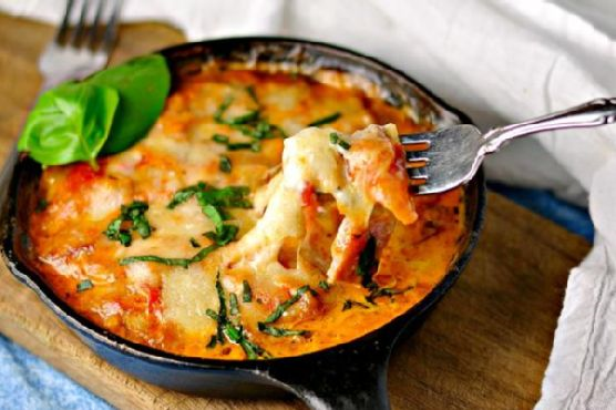 Creamy Cheesy Ham Tomato Sauce