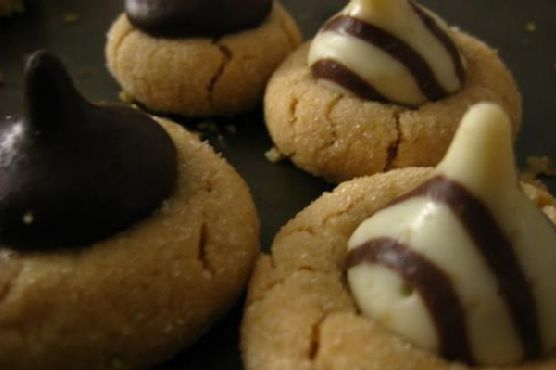 Gluten-Free Peanut Butter Kiss Cookies