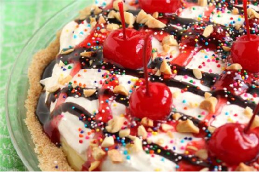 No-Bake Banana Split Pie