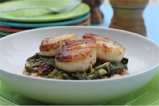 Seared Scallops With Wilted Greens