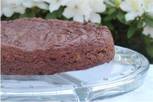 Flourless Chocolate Cake With Chai Whipped Cream