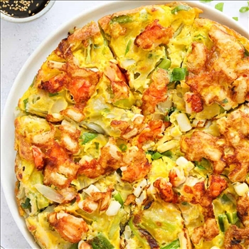 KOREAN SEAFOOD PANCAKE (HAEMUL PAJEON)